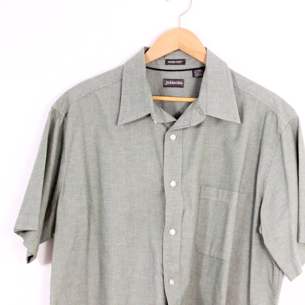 St John's Bay  Mens XL Button Down Shirt